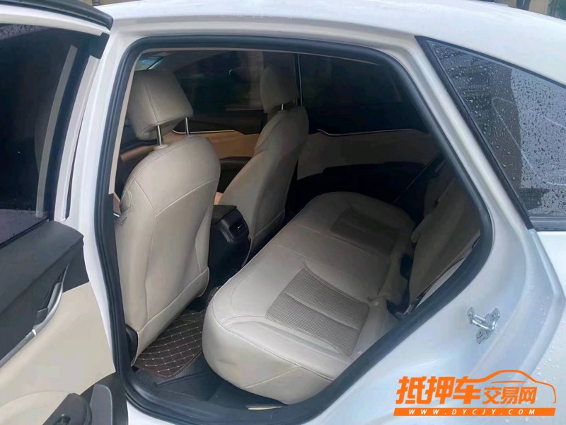 青岛17年别克英朗5