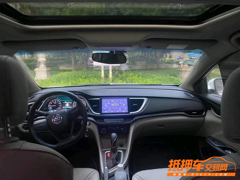 青岛17年别克英朗4