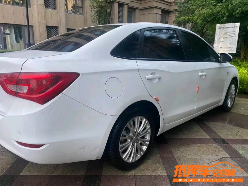 青岛17年别克英朗1