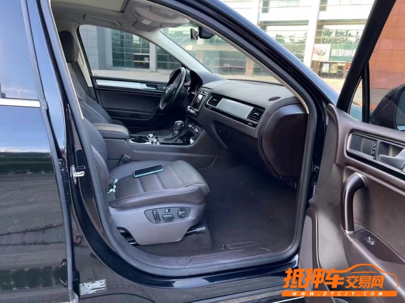 盐城17年大众途锐6