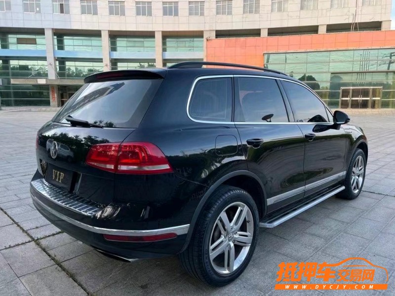 盐城17年大众途锐8