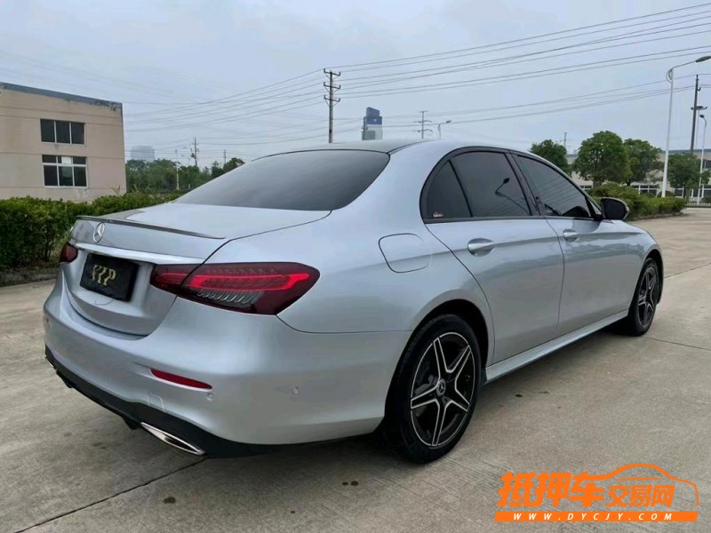 盐城21年奔驰E8