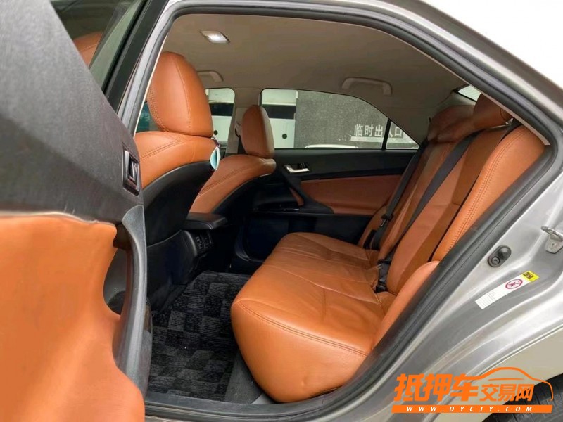 东莞13年丰田锐志6