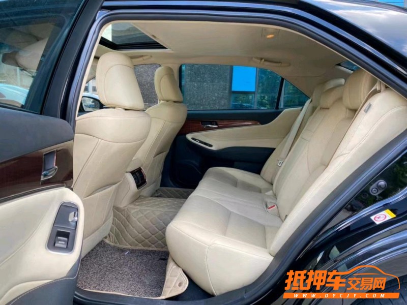 东莞16年丰田皇冠6