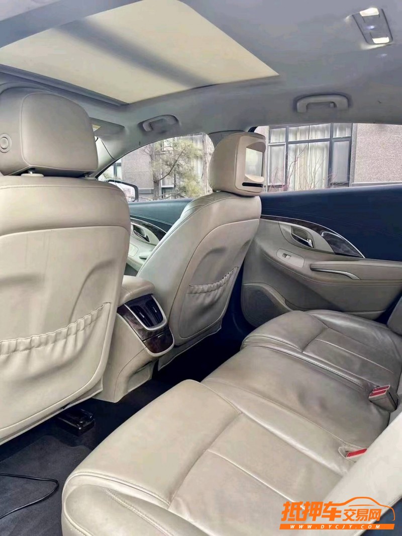 烟台15年别克君越7