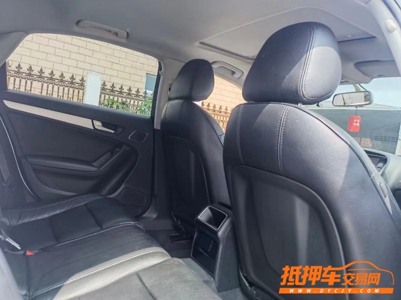 上海13年奧迪A4L5