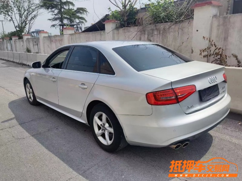 上海13年奧迪A4L2