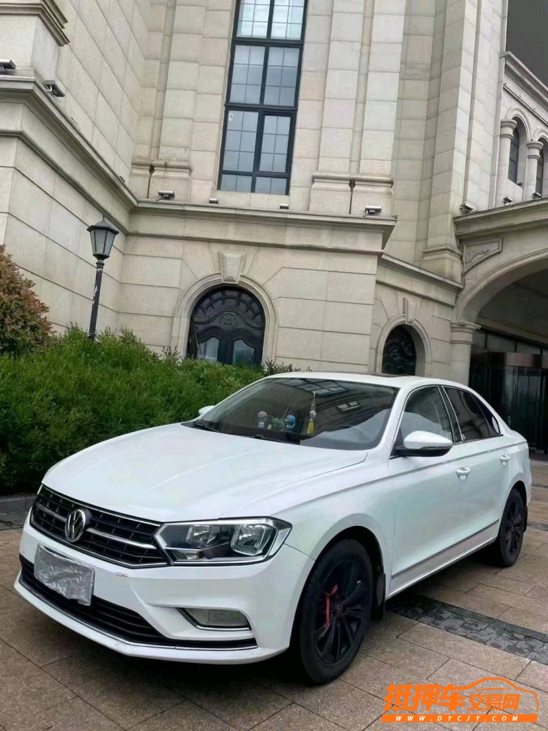 潍坊17年大众宝来3