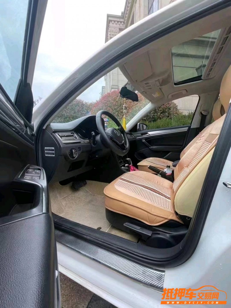 潍坊17年大众宝来7
