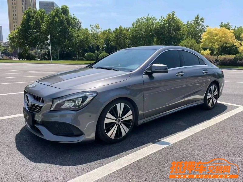 北京18年奔驰CLA3