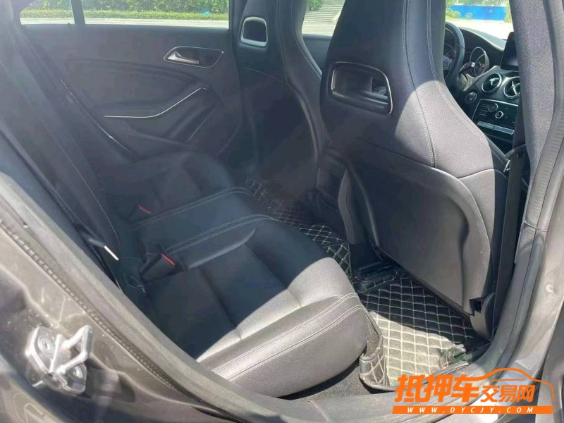 北京18年奔驰CLA4