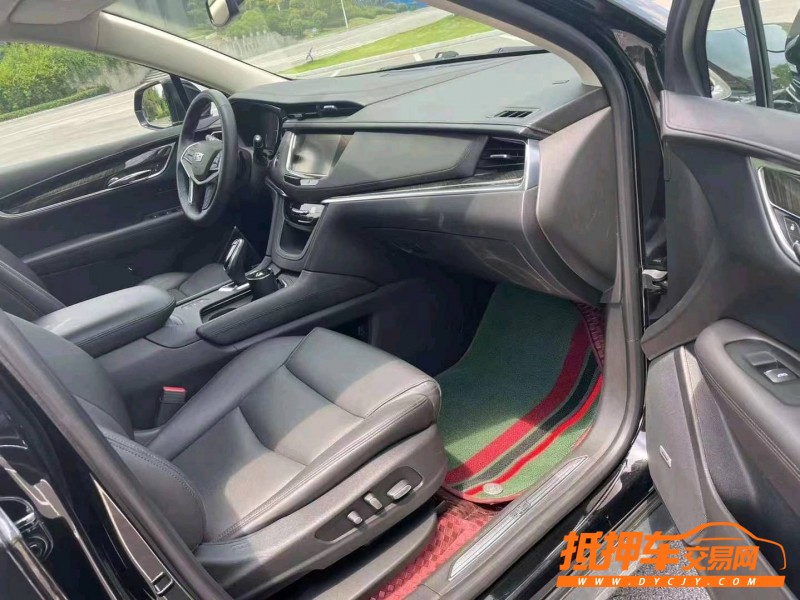 北京17年凯迪拉克XT57