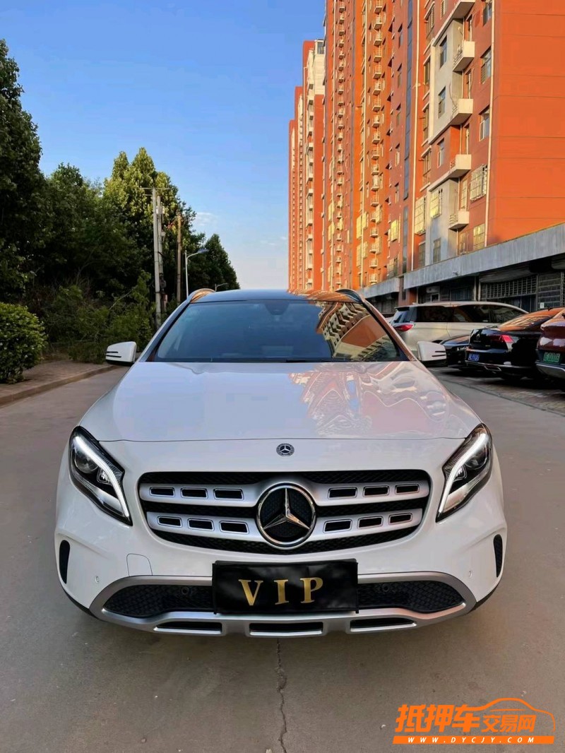 邢台18年奔驰GLA1