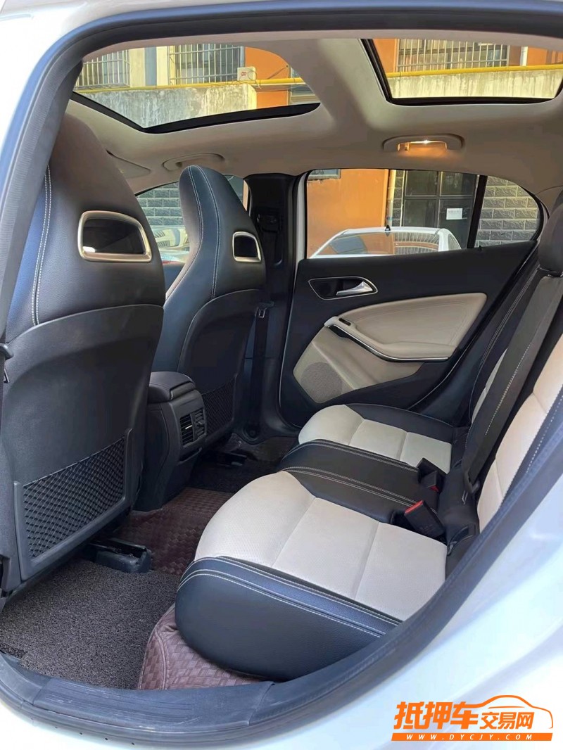 邢台18年奔驰GLA7