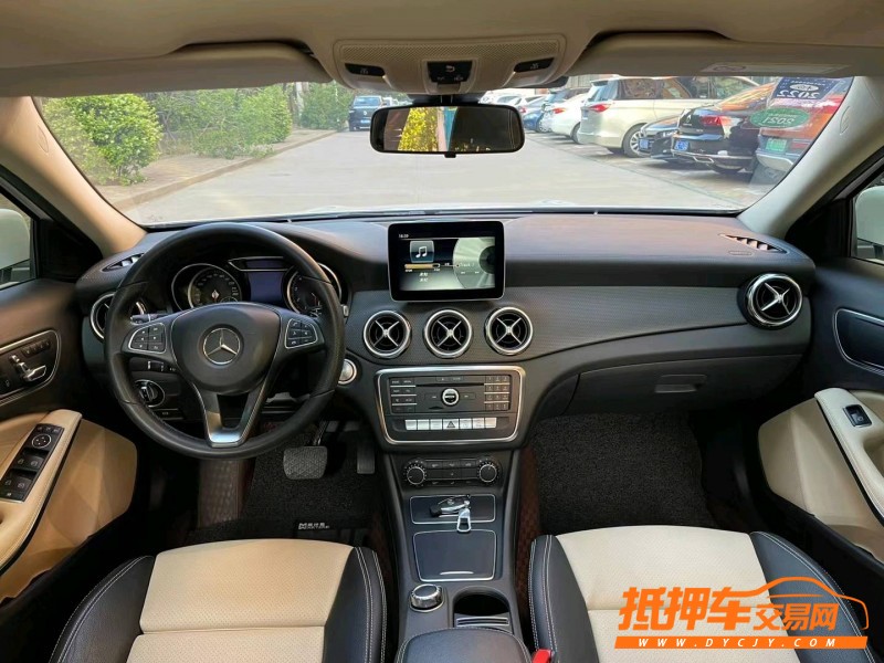 邢台18年奔驰GLA8
