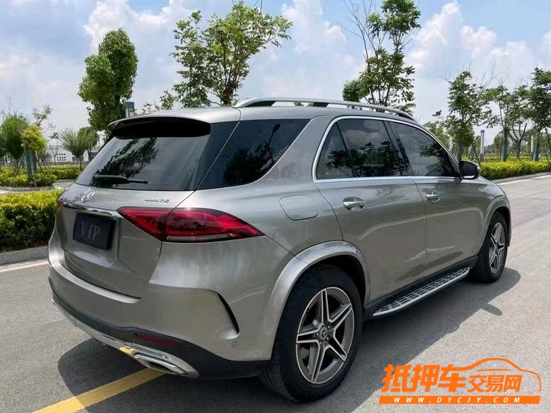 盐城19年奔驰GLE8