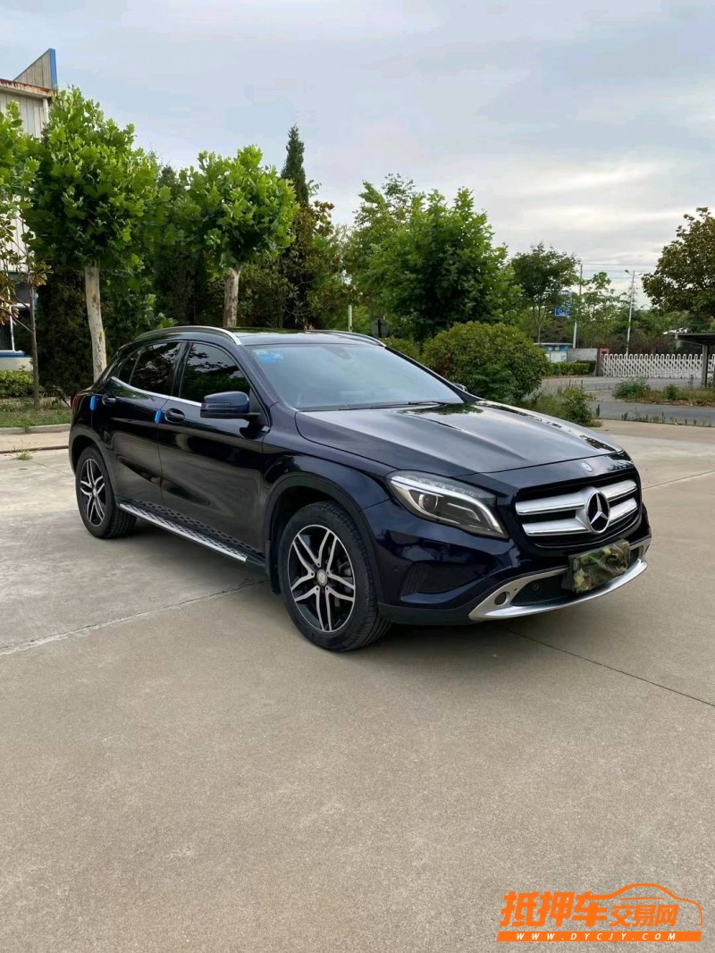 徐州16年奔驰GLA2