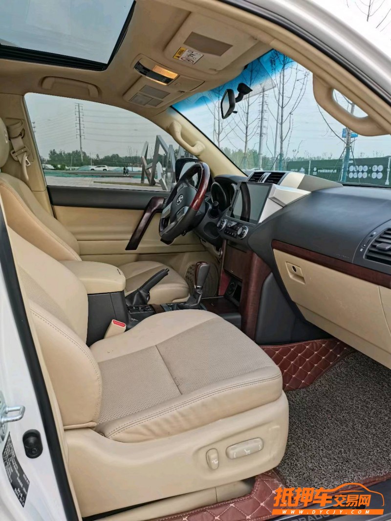 徐州18年丰田普拉多8