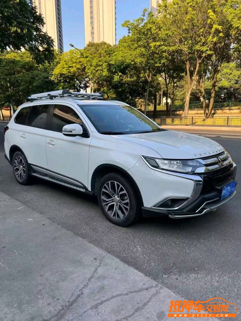 潍坊18年三菱欧蓝德2