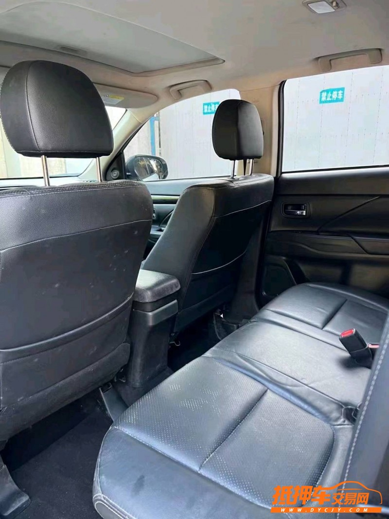 潍坊18年三菱欧蓝德5