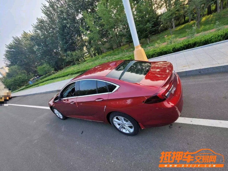 潍坊17年别克君威8