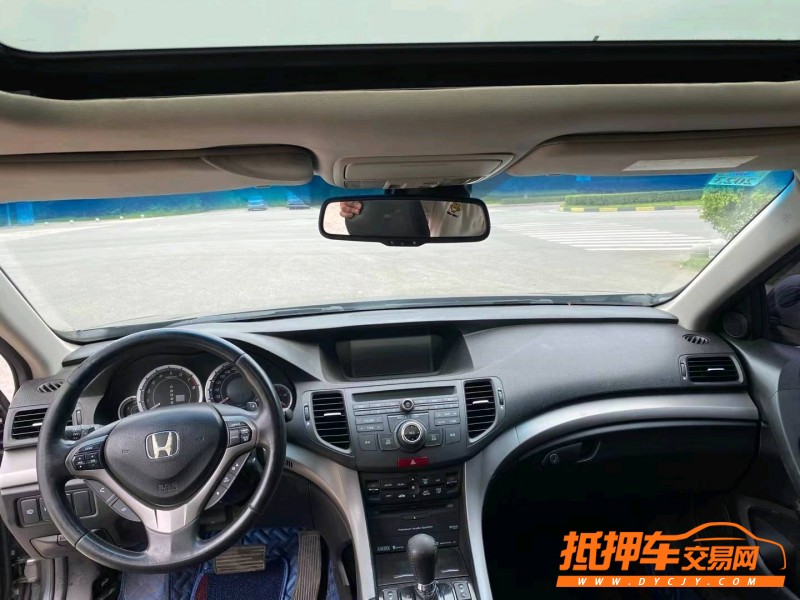沈阳10年本田思铂睿7