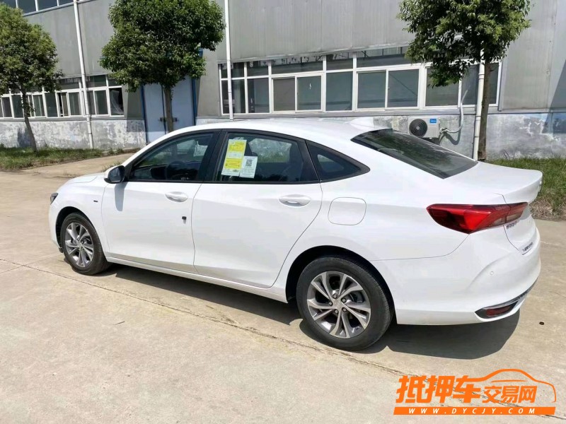 枣庄22年别克威朗3