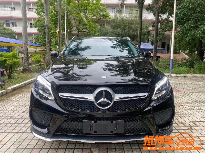 广州17年奔驰GLE1