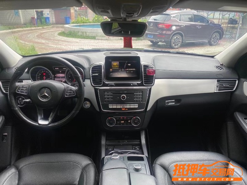 广州17年奔驰GLE9