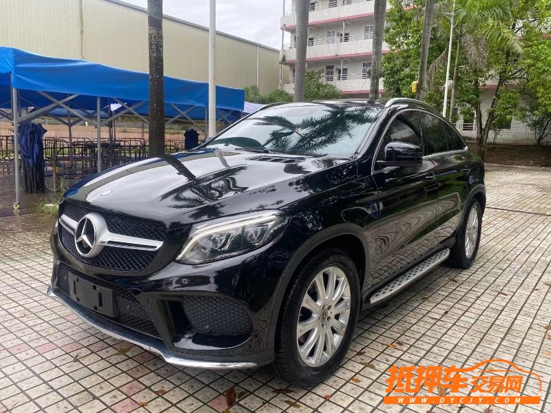 广州17年奔驰GLE8