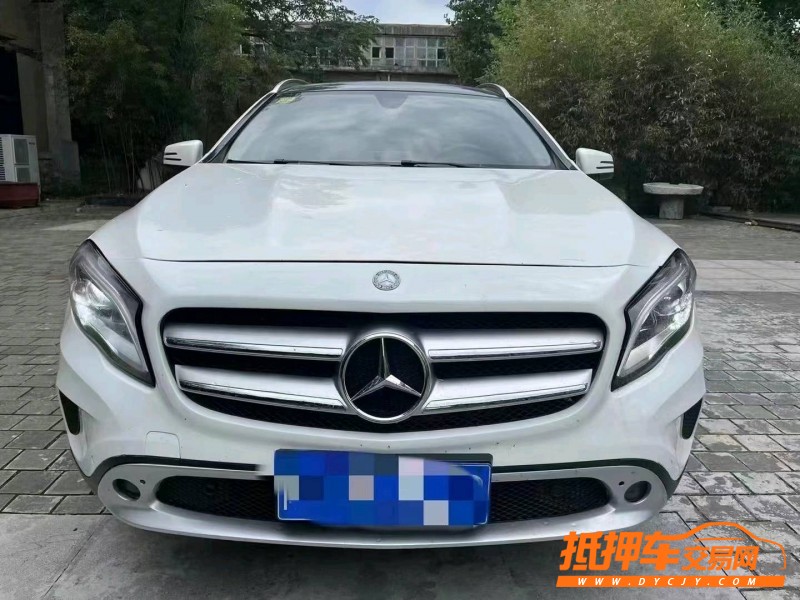 潍坊17年奔驰GLA7
