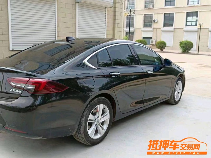 东营19年别克君威5