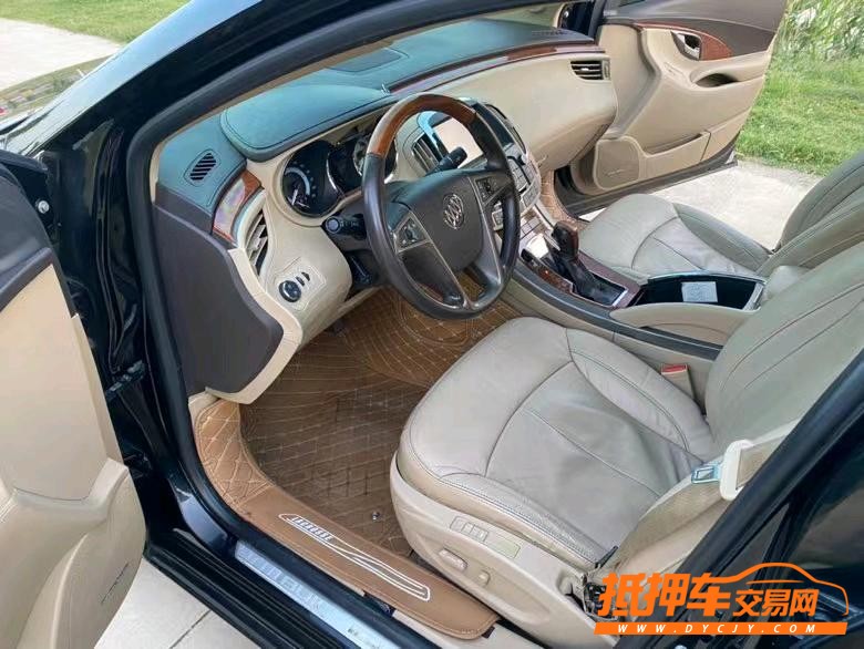 徐州12年别克君越6