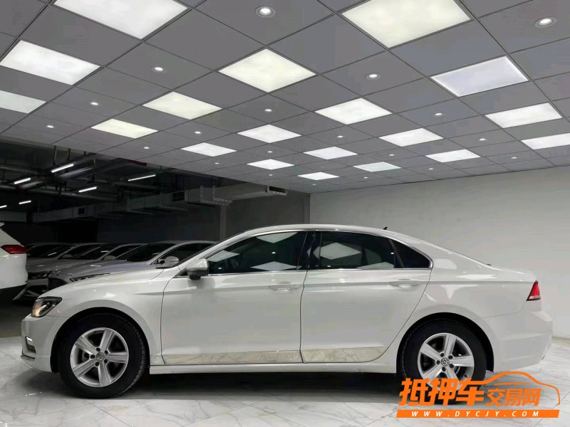 成都17年大众凌渡3