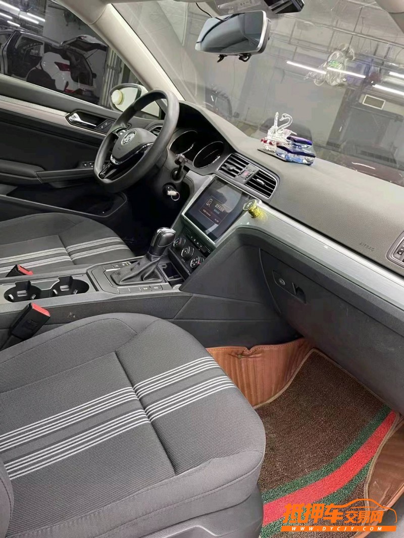 成都17年大众凌渡8