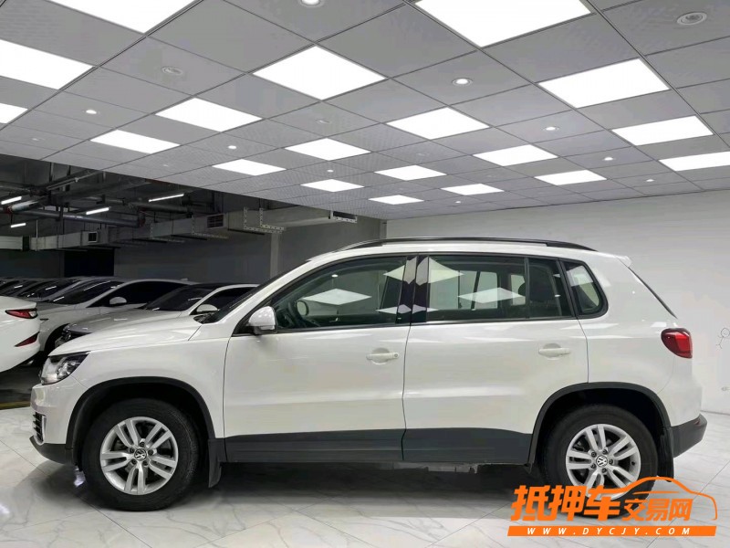 成都16年大众途观3