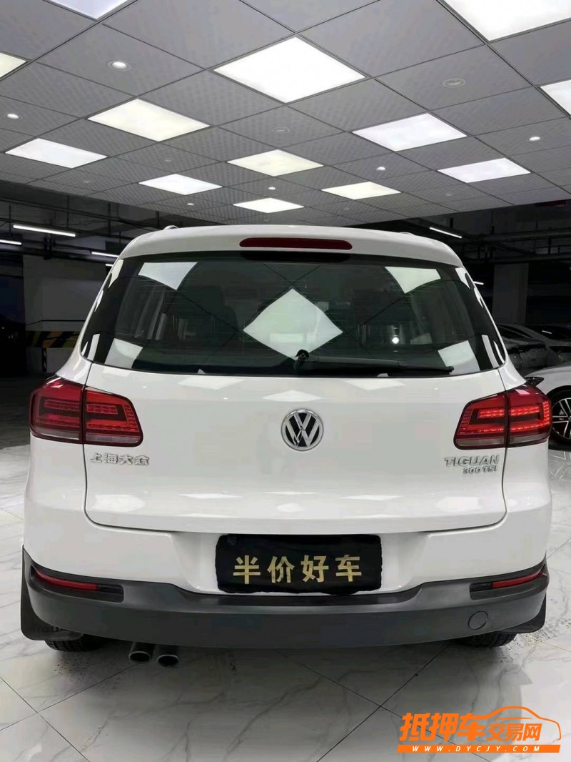 成都16年大众途观5