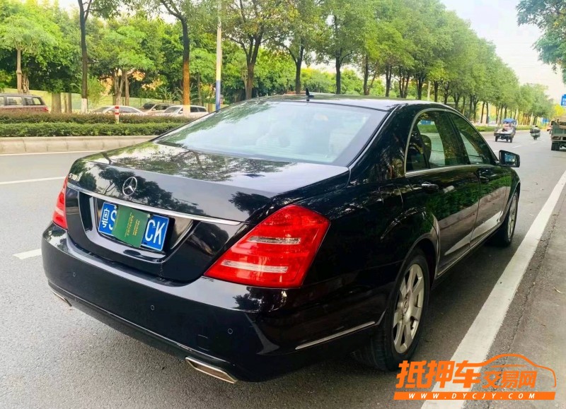 广州10年奔驰S4