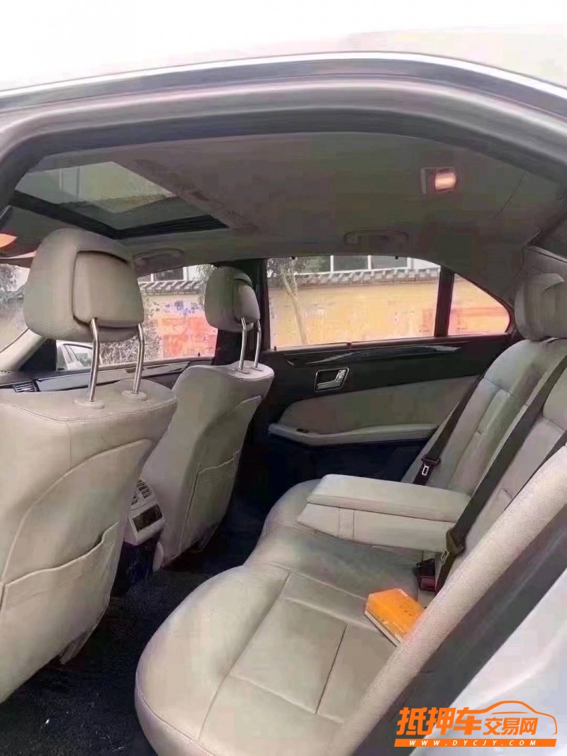 北京10年奔驰E4