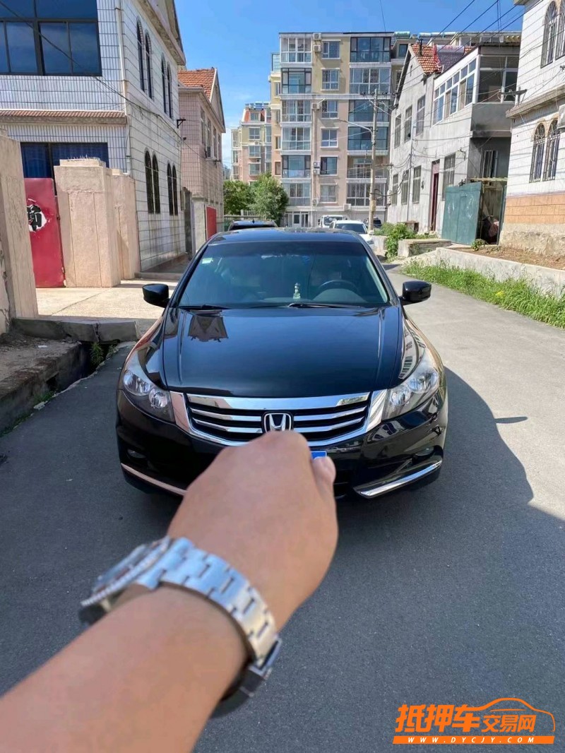 烟台13年本田雅阁1