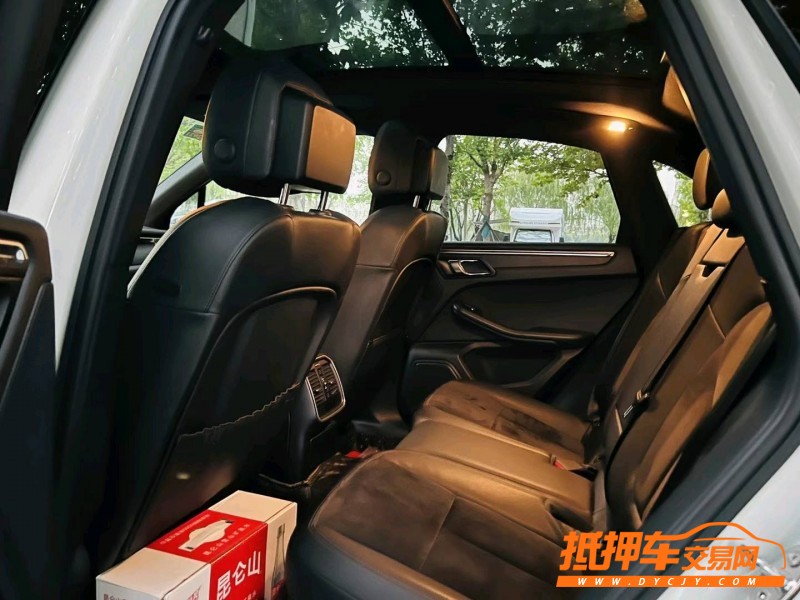 聊城15年保時捷Macan6