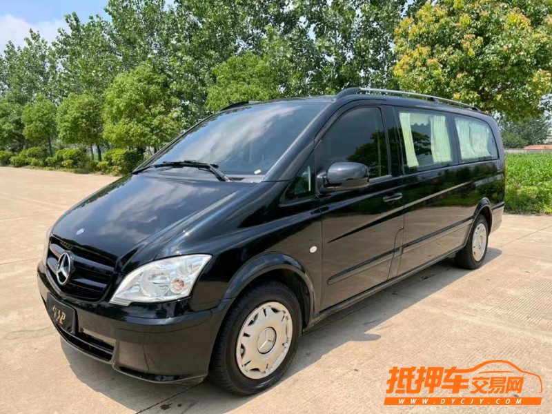 盐城11年奔驰威霆3