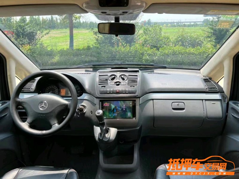 盐城11年奔驰威霆7