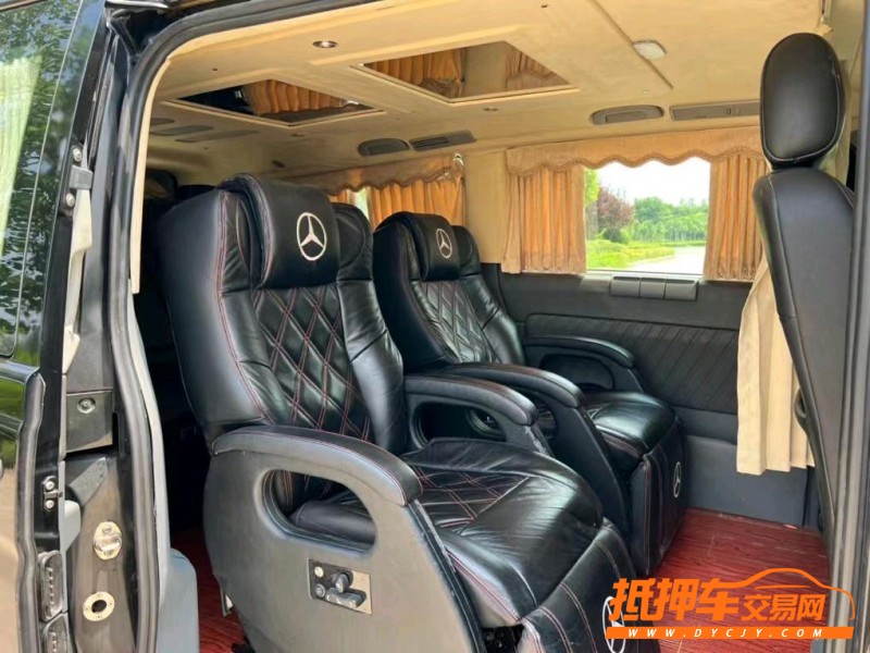 盐城11年奔驰威霆6