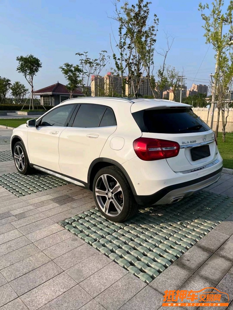 徐州16年奔驰GLA4
