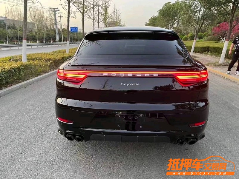 徐州20年保时捷卡宴9