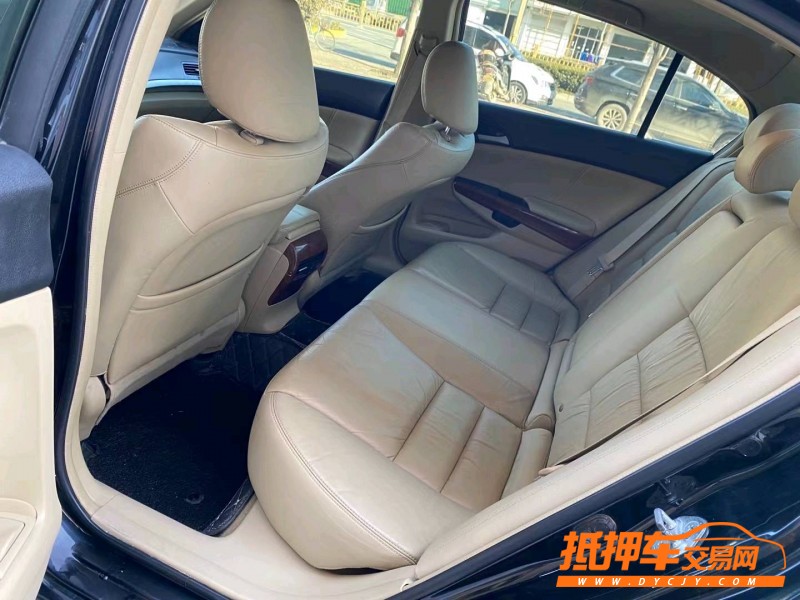 徐州11年本田雅阁4