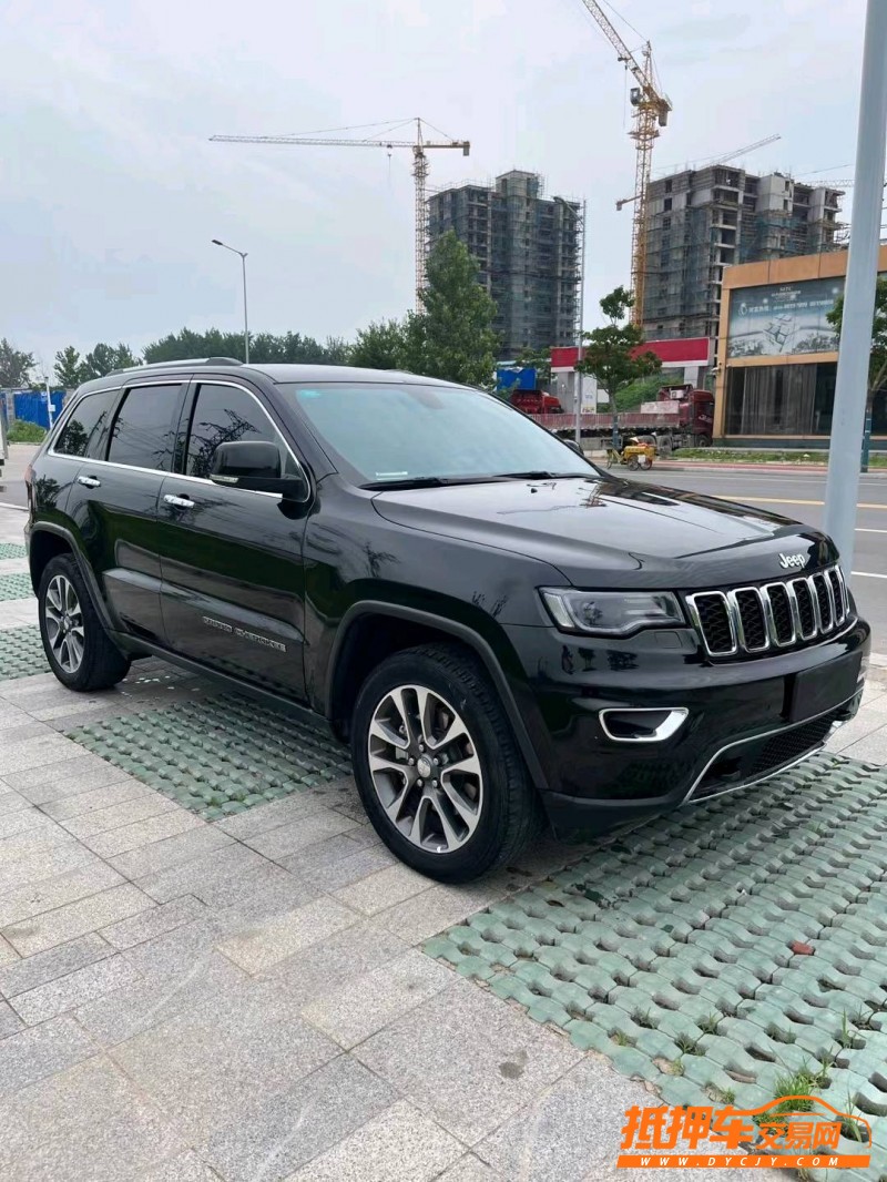 徐州19年Jeep大切诺基2