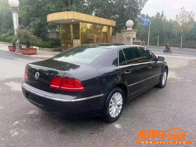 潍坊13年大众辉腾8