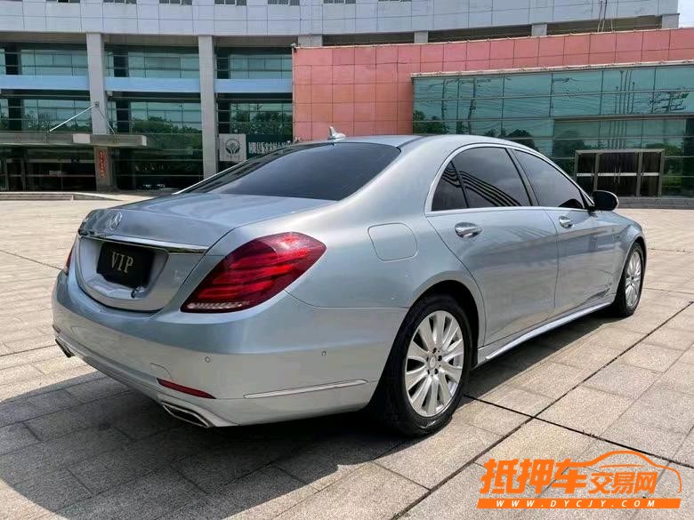 盐城14年奔驰S8